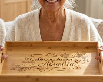 カフェ コン アモール マミ バンブー サービング トレイ | カフェ コン アモール マミAbuela の彫刻された朝食トレイ |アブエリタ 母の日ギフト