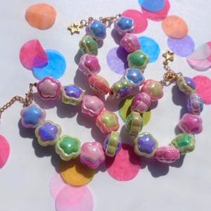 Cutecore Star Bead Bracelet – Iridescent Y2K Pastel Jewelry for Tweens & Teen