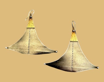 Large ethnic triangle earring in solid 925 silver and vermeil