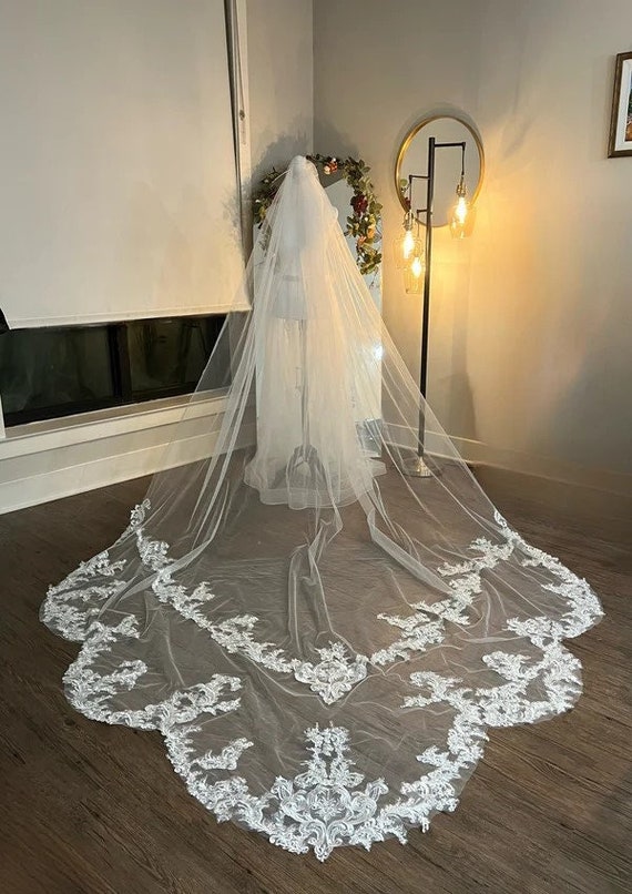 Scalloped Lace Embroidered Trim Wedding Veil, Gothic  display picture 2