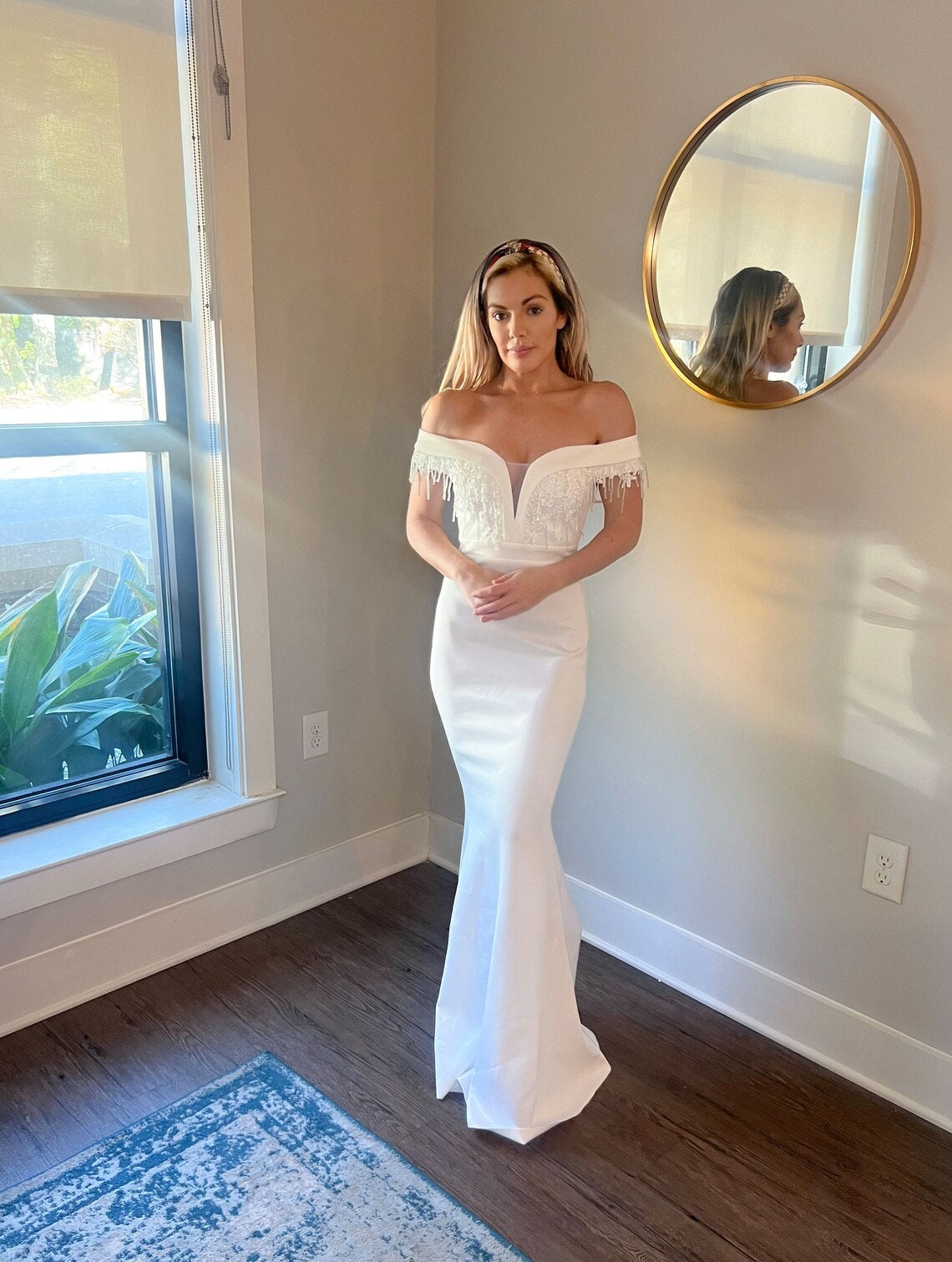 Crystals Mermaid Off the Shoulder Appliques Bridal Gowns TWA048