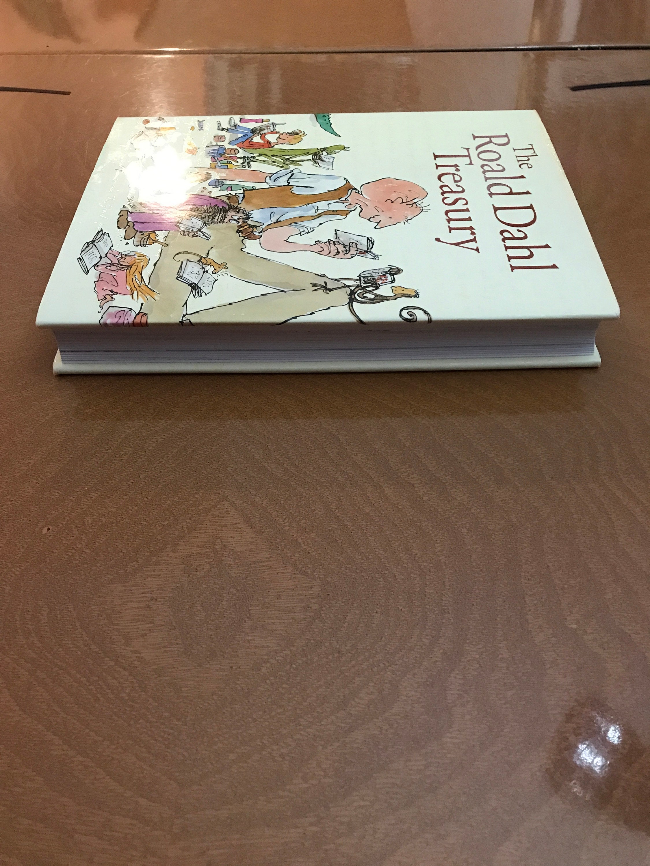 Artistic The Hardcover Version Of A Book Weighs Background for Your Screen Artistic The Hardcover Version Of A Book Weighs Background for Your Screen