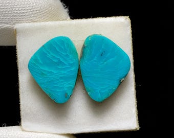 Gorgeous Natural Hubei Turquoise Pair Cabochon, The Stone Is Typically Stabilized To Enhance Durability Ideal For Jewelry, 15x11x3MM, 8.7ct.