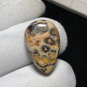 Natural Patterns Leopard Skin Jasper Cabochon, 26 x 17 x 8MM, One Of Kind Earthy Tones Vibrant Orbicular Jasper Loose Gemstone. 21.4 carat.
