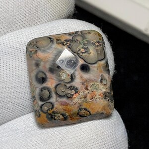 Natural Leopard Skin Jasper Rose cut Cabochon, 27 x 20 x 5MM, One Of Kind Earthy Tones Vibrant Orbicular Jasper Loose Gemstone. 20.2 carat.