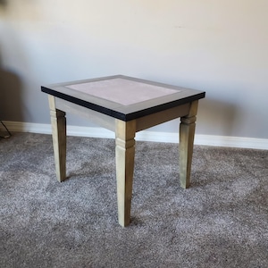 Antique wooden coffee table with inscription from the 80&#39;s, rectangular, Coffee Table Natural wood, Table rectangle, Cocktail table