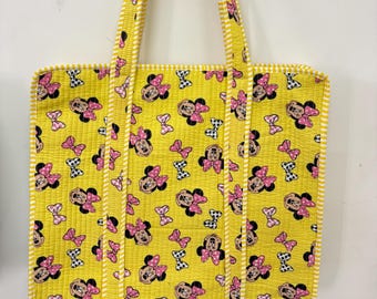 Bolsa de mano acolchada de Mickey Mouse con estampado a mano, estilo vintage Disney, de algodón amarillo