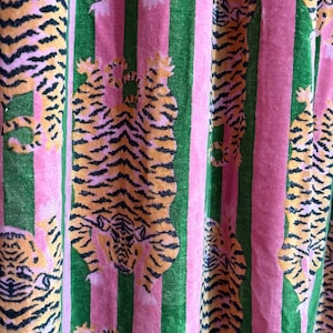 Tibetanska tigersammetsgardiner | Gröna rosa randiga lyxiga bomullsgardiner bild 4