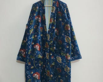 Bata kimono de terciopelo azul con estampado floral, chaqueta bohemia hecha a mano para mujer.