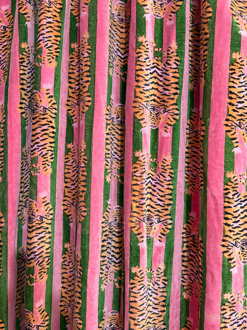 Tibetanska tigersammetsgardiner | Gröna rosa randiga lyxiga bomullsgardiner bild 10