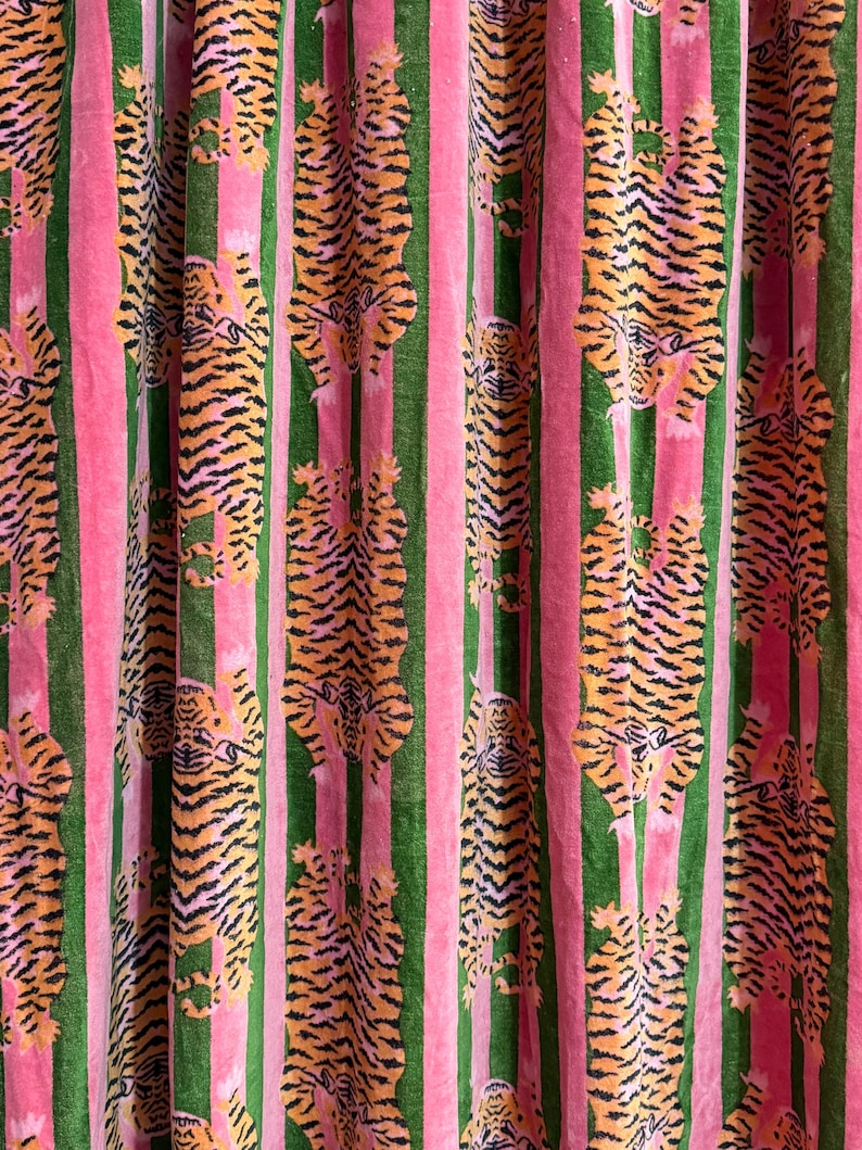 Tibetanska tigersammetsgardiner | Gröna rosa randiga lyxiga bomullsgardiner bild 9