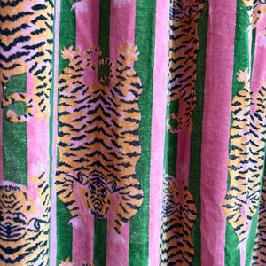 Tibetanska tigersammetsgardiner | Gröna rosa randiga lyxiga bomullsgardiner bild 12