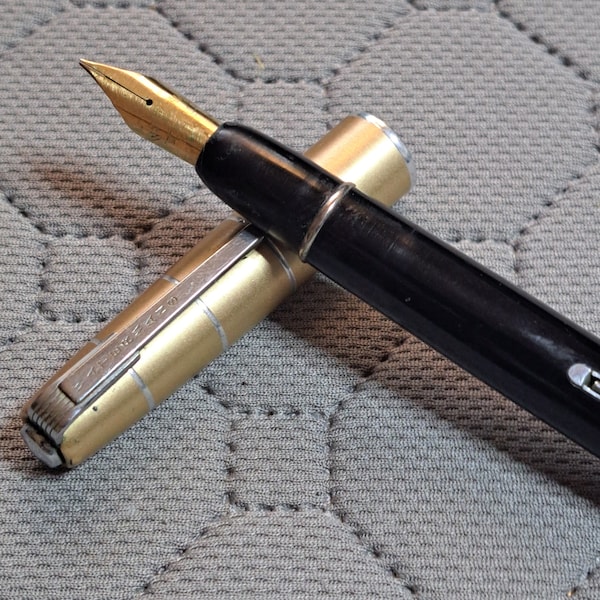 Waterman Crusader 1940's Vintage Fountain Pen - Excellent Flex to 2.8m