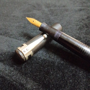 Mabie Todd Blackbird/ Engelse vintage vulpen/ MFS 4 1,91 mm