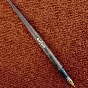 Houten bureaupen / echte houten schrijver uit de jaren 1920 / zeer unieke Franse penpunt met 3 sleuven / MFS 4 Flex tot bijna 2 mm