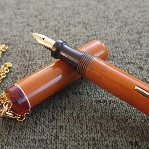 Oranje ringtop met juwelen / jaren 1920 vintage vulpen / MFS 5 e: flex tot 1,6 mm - afgeprijsd
