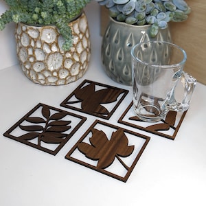 Handmade Wooden Coasters - Set of 2,4,6 - Eco Friendly Coasters - Recycled Coasters - Kitchen Decor - Housewarming - Natural Coasters - Gift