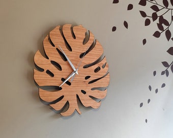 Handmade Clock ∙ Eco Friendly Wood ∙  Made in the UK ∙ Made to Order ∙ Recycled and Sustainable ∙ Eco Friendly ∙ Clearance ∙ Sale