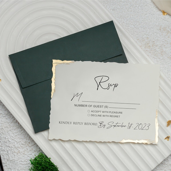 RSVP Card for Wedding with QR Code, Ivory RSVP Card and Gold Border Detail + Green Envelope (3.9” x 5.3” or 10 cm x  13,5 cm)