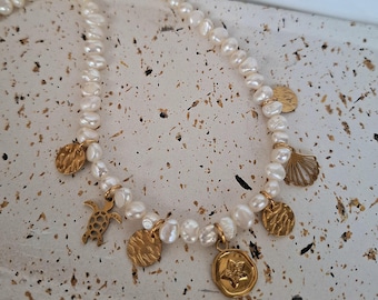 Pearl necklace freshwater pearls, golden necklace with pendant, pearl necklace shell pendant, maritime noble necklace, necklace with turtle