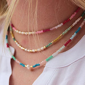 Pearl necklace colorful freshwater pearls, necklace set colorful boho, Chiker pearl necklaces Ibiza style, combinable necklaces, dainty fine necklace