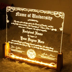 Luz de noche grabada con diploma de graduación personalizado, regalo de graduación, regalo nuevo para la oficina, recuerdo de diploma único, diploma iluminado personalizado