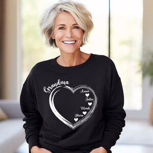 Custom Grandma Sweatshirt, Grandma Heart Sweat, Grandkids Name Shirt, Gift For Grandma, Nana Crewneck