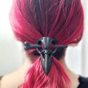 Crow Skull Hair Pin , Gothic Hair Accessories, Halloween Gift for Women, Birthday Gift for Skull Lover,Crow Skull Hair Stick,Witchy Hair Pin