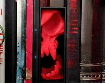 Skull Book Nook, 3D Printed Gothic Bookshelf Decor