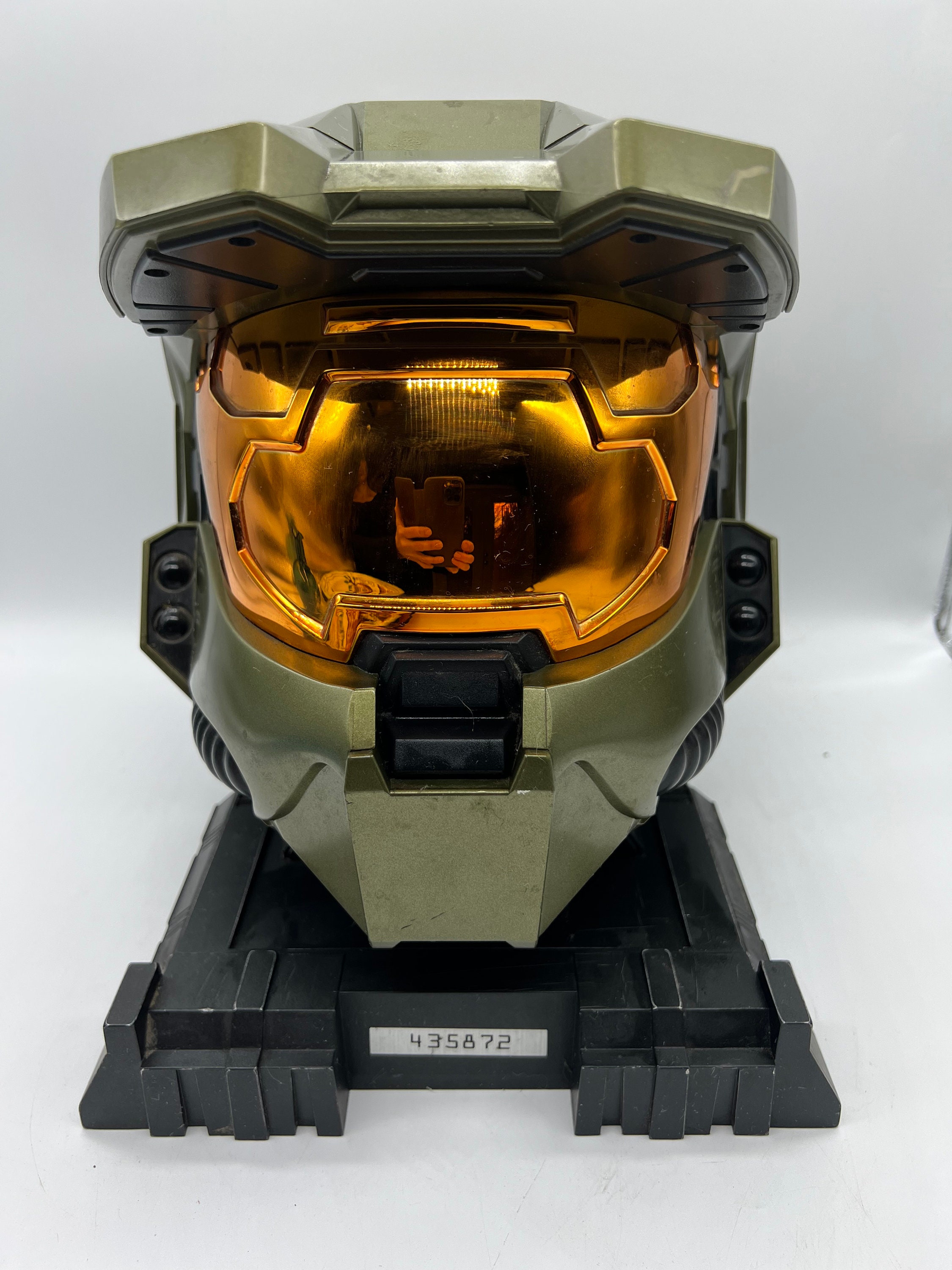 Halo Legendary Edition Master Chief Helmet Cover Display Stand