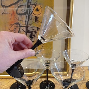 Luminarc set of cocktail or martini glasses with elegant black base