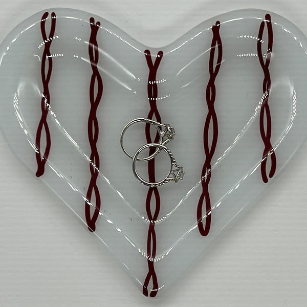 White Heart Plate with Red Stripes