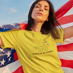 Pwease No Steppy! - Funny Don&#39;t Tread on Me, Gadsden Flag Parody T Shirt Unisex Jersey Short Sleeve Tee