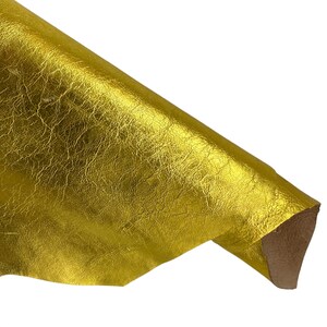 lederstück metallic, leder gold, lederhaut 0,8mm, nappaleder kaufen, lammleder, leder meterware, weiches leder, echtes leder kaufen, dünnes leder, bekleidungsleder kaufen, leder mixtreff, rohmaterial