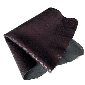 Leather embossed reptile, leather cut A4/A3/A2 soft lambskin whole leather skin, genuine leather by the meter DIY leather material burgunderrot