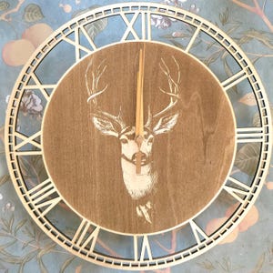 Wooden Deer Wall Clock, Hunting Gifts, Hunter Gift, Gift for Dad, Gift for Him, Gift for Boyfriend Wood Clock