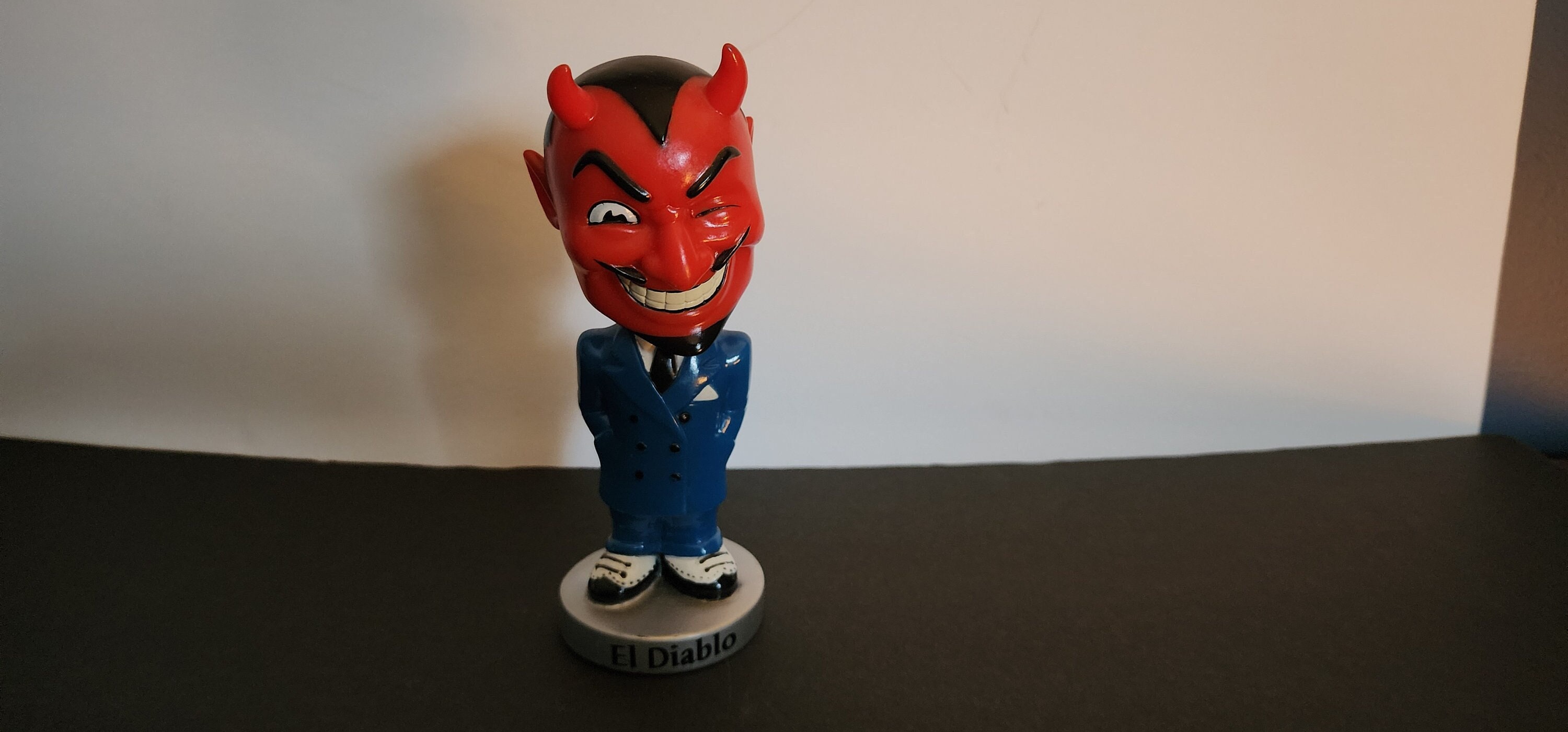 Funko wacky wobbler el DIABLO BLUE Retired Funko El Diablo (BLUE