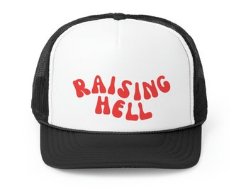 Raising Hell Trucker Hat | Vintage grafische pet
