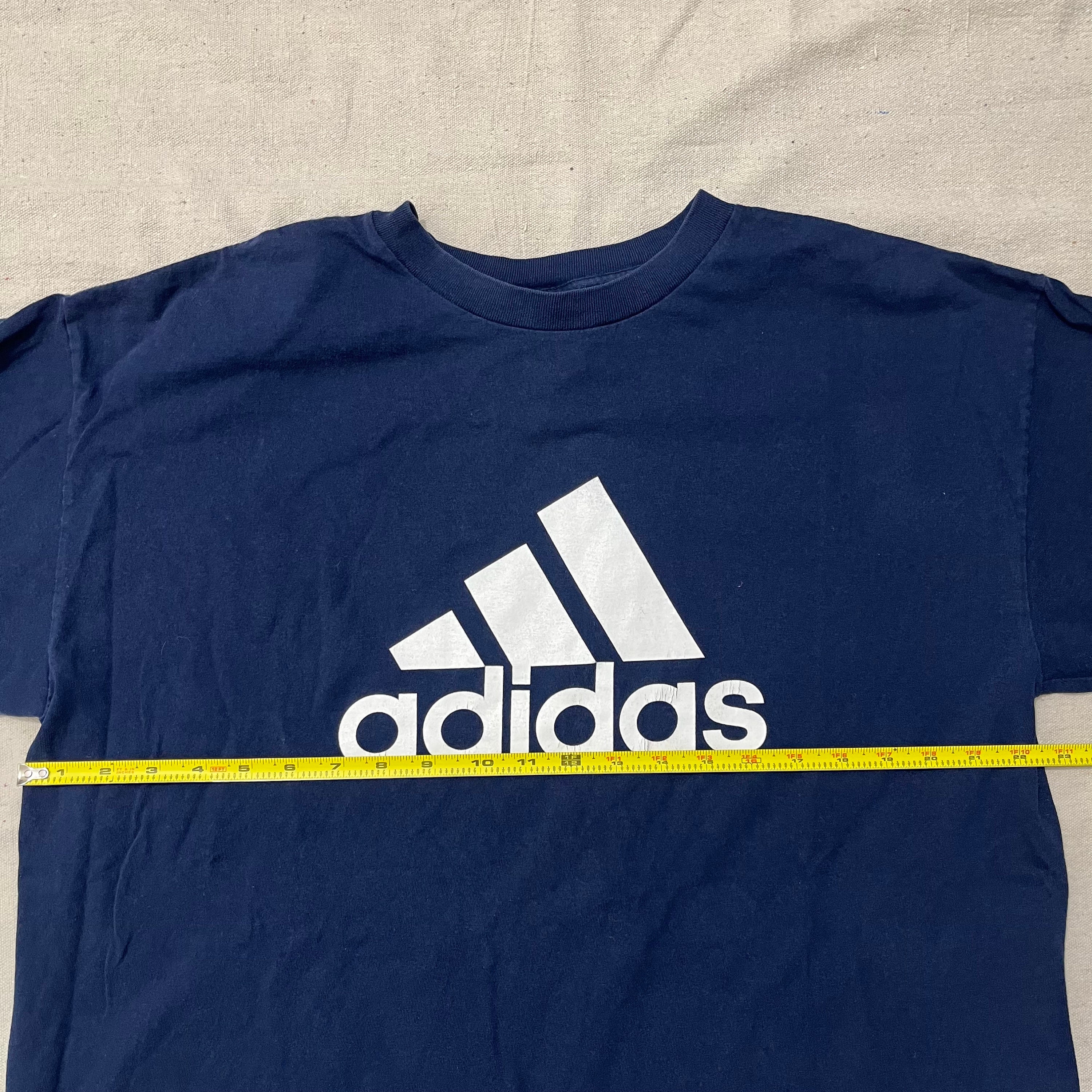 ウェア 90s adidas \"Performance Logo T-Shirt\" Adidas 90s Vintage T-shirt Soccer Streetwear Fashion Korn