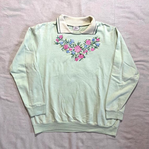 Y2K Floral Flower Embroidered Sweatshirt: Vintage 00s Adrian