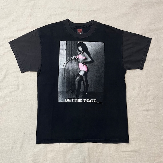 Vintage 90s Fashion Victim Bettie Page Bondage Graphic T