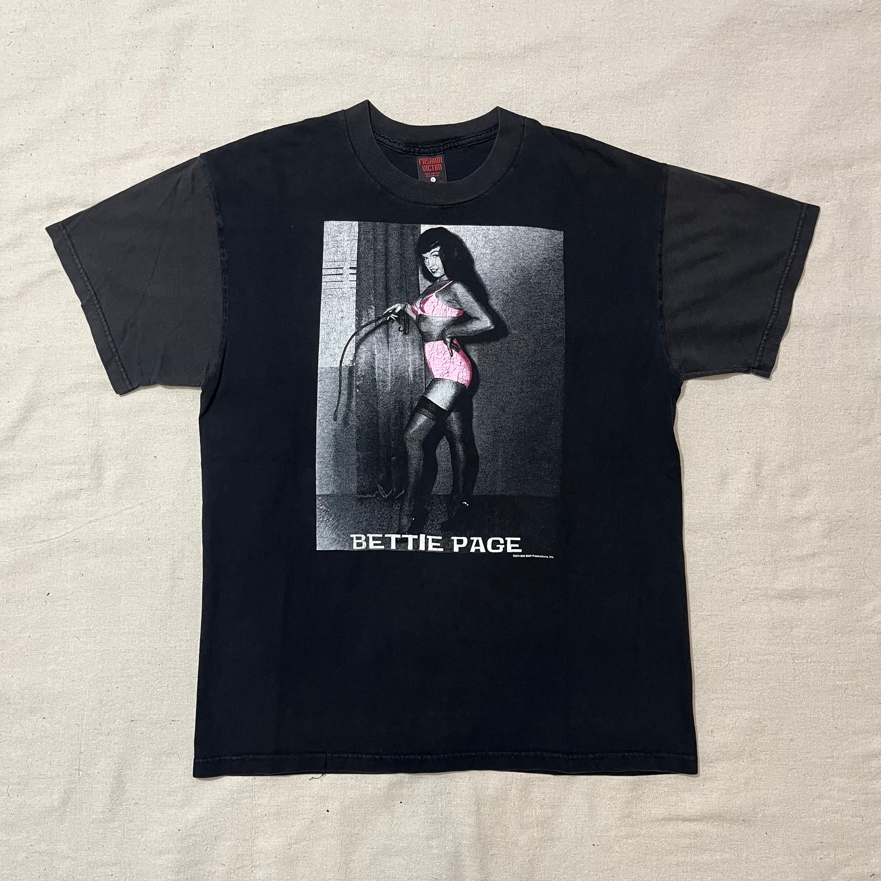 B*O様 【エッチなお姉さん】ベティペイジ￼T-shirt 【Betty Pag Vintage 90s Fashion Victim Bettie Page Bondage Graphic T-shirt