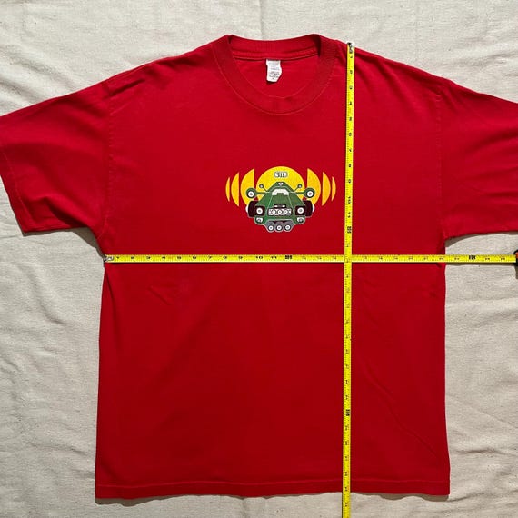 Vintage 90s 00s Y2K 311 Soundsystem Rock Ska Reggae Band Graphic T