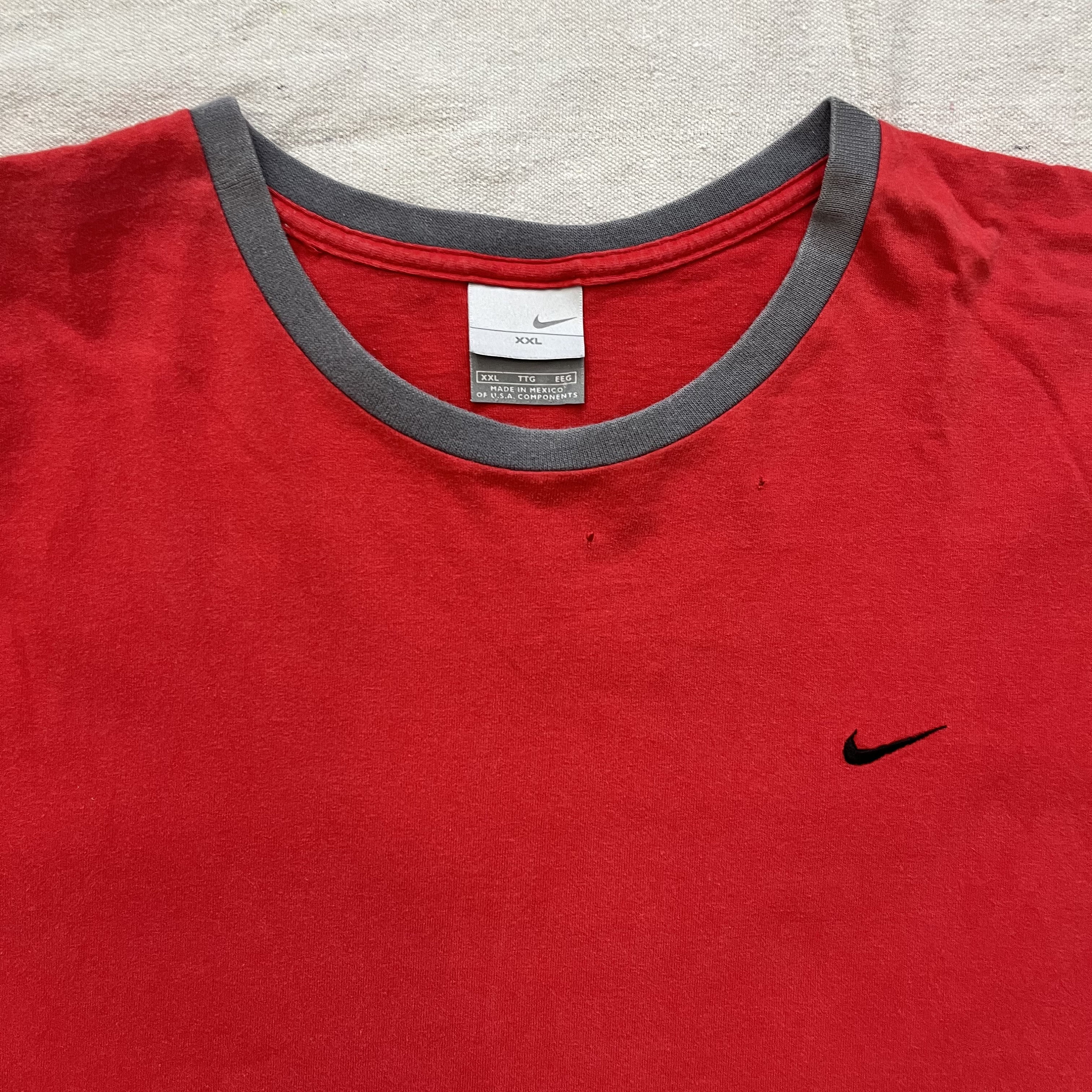 Vintage 00s/90s Nike Sportswear Brand Embroidered Swoosh Ringer T 