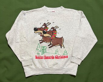 Vintage 90s Racing Towards Christmas Reindeer Santa Claus Holiday Graphic Crewneck Sweatshirt Gray Large