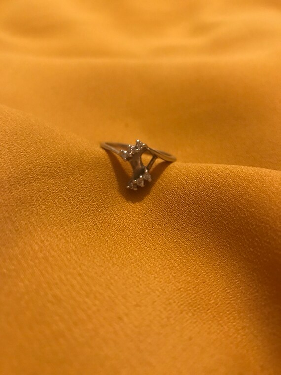 14K White Gold Engagement Ring 6 Diamonds
