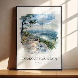 Könnte beinhalten: Ein Aquarellgemälde von Lookout Mountain in Tennessee. Das Gemälde zeigt einen Berggipfel mit einem Baum und einen Blick auf ein Tal darunter. Der Text "LOOKOUT MOUNTAIN" und "Tennessee" ist in Schwarz am unteren Rand des Gemäldes geschrieben.