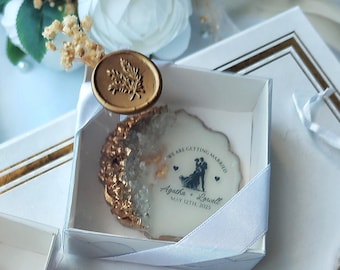 Aangepaste gouden bruiloft magneet gunst – elegante epoxy geode aandenken met lakzegel, gepersonaliseerde paar cadeau, luxe bruids gunst