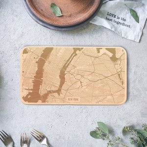 Frühstücksbrettchen mit der Stadtkarte von New York City, Schneidebrett individuell graviert