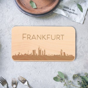 Tagliere inciso individualmente con lo skyline di Francoforte, souvenir, regalo personalizzato